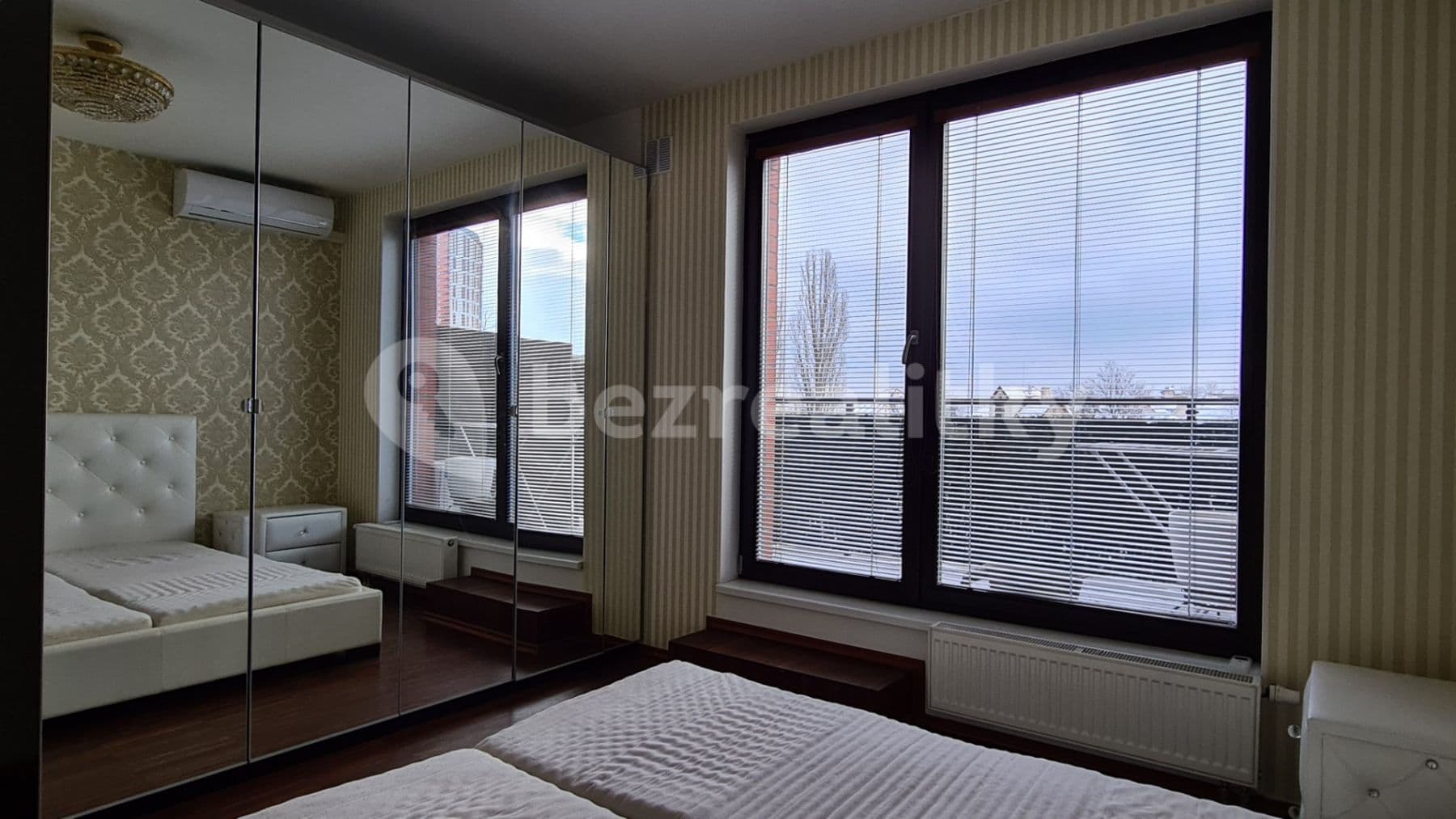 1 bedroom with open-plan kitchen flat to rent, 50 m², Jeremiášova, Prague, Prague 1 bedroom with open-plan kitchen flat to rent, 50 m², Jeremiášova, Prague, Prague