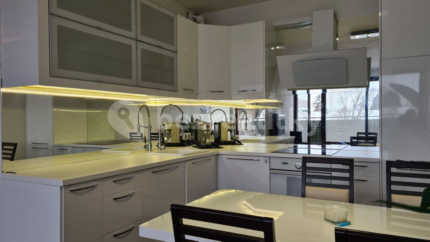 1 bedroom with open-plan kitchen flat to rent, 50 m², Jeremiášova, Prague, Prague 1 bedroom with open-plan kitchen flat to rent, 50 m², Jeremiášova, Prague, Prague