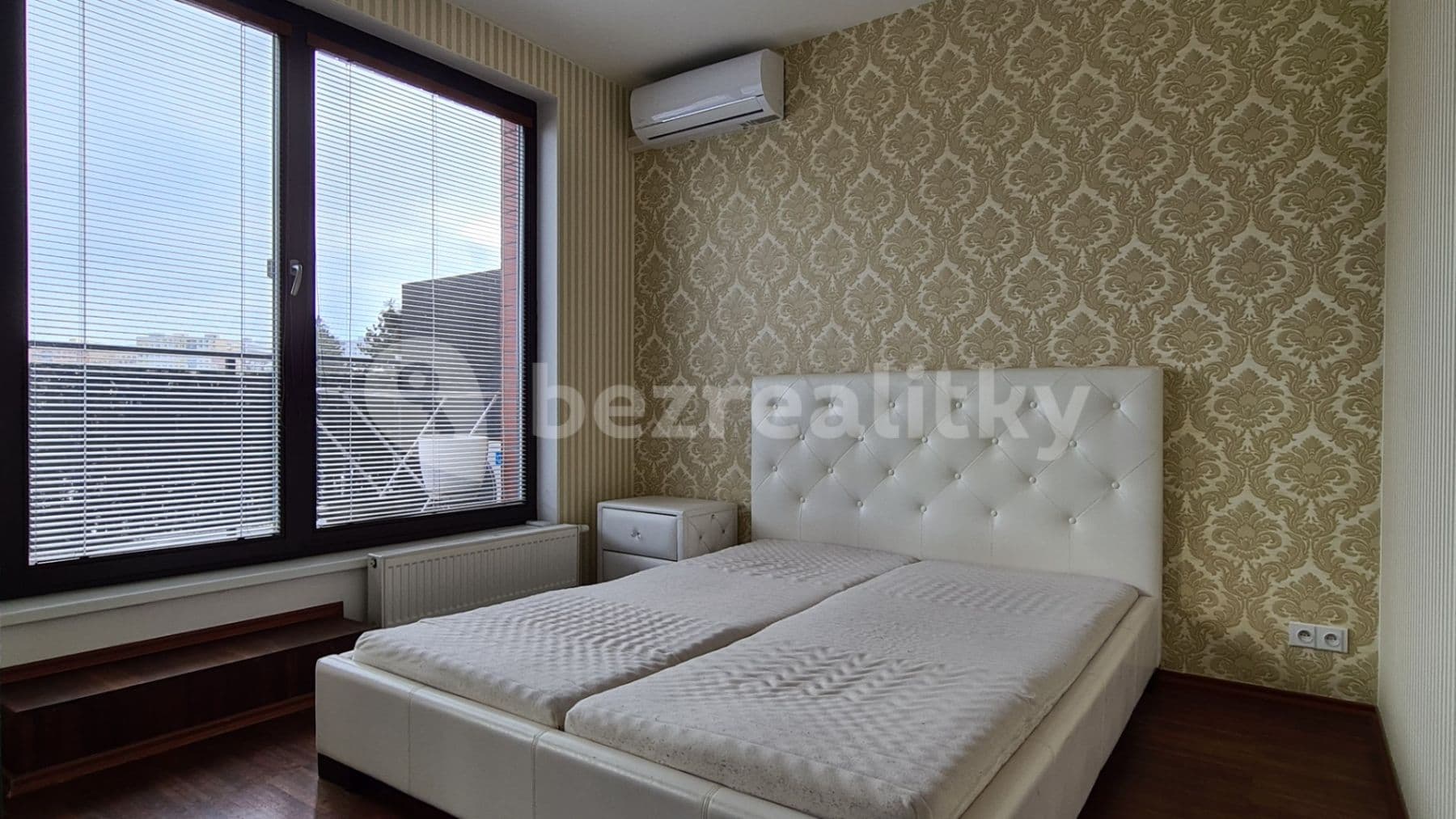 1 bedroom with open-plan kitchen flat to rent, 50 m², Jeremiášova, Prague, Prague 1 bedroom with open-plan kitchen flat to rent, 50 m², Jeremiášova, Prague, Prague