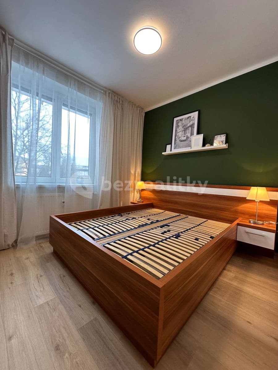 1 bedroom with open-plan kitchen flat to rent, 42 m², Legionářů, Příbram, Středočeský Region 1 bedroom with open-plan kitchen flat to rent, 42 m², Legionářů, Příbram, Středočeský Region