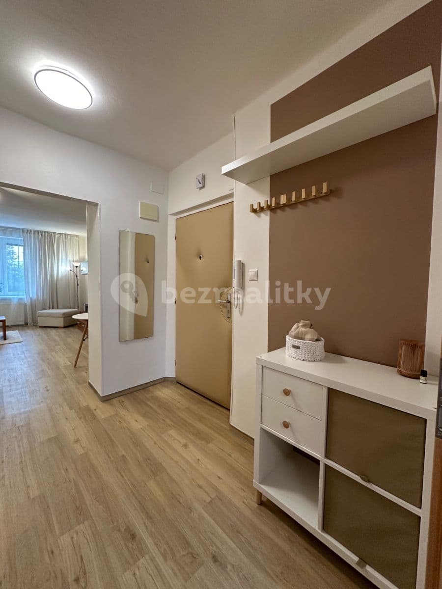 1 bedroom with open-plan kitchen flat to rent, 42 m², Legionářů, Příbram, Středočeský Region 1 bedroom with open-plan kitchen flat to rent, 42 m², Legionářů, Příbram, Středočeský Region