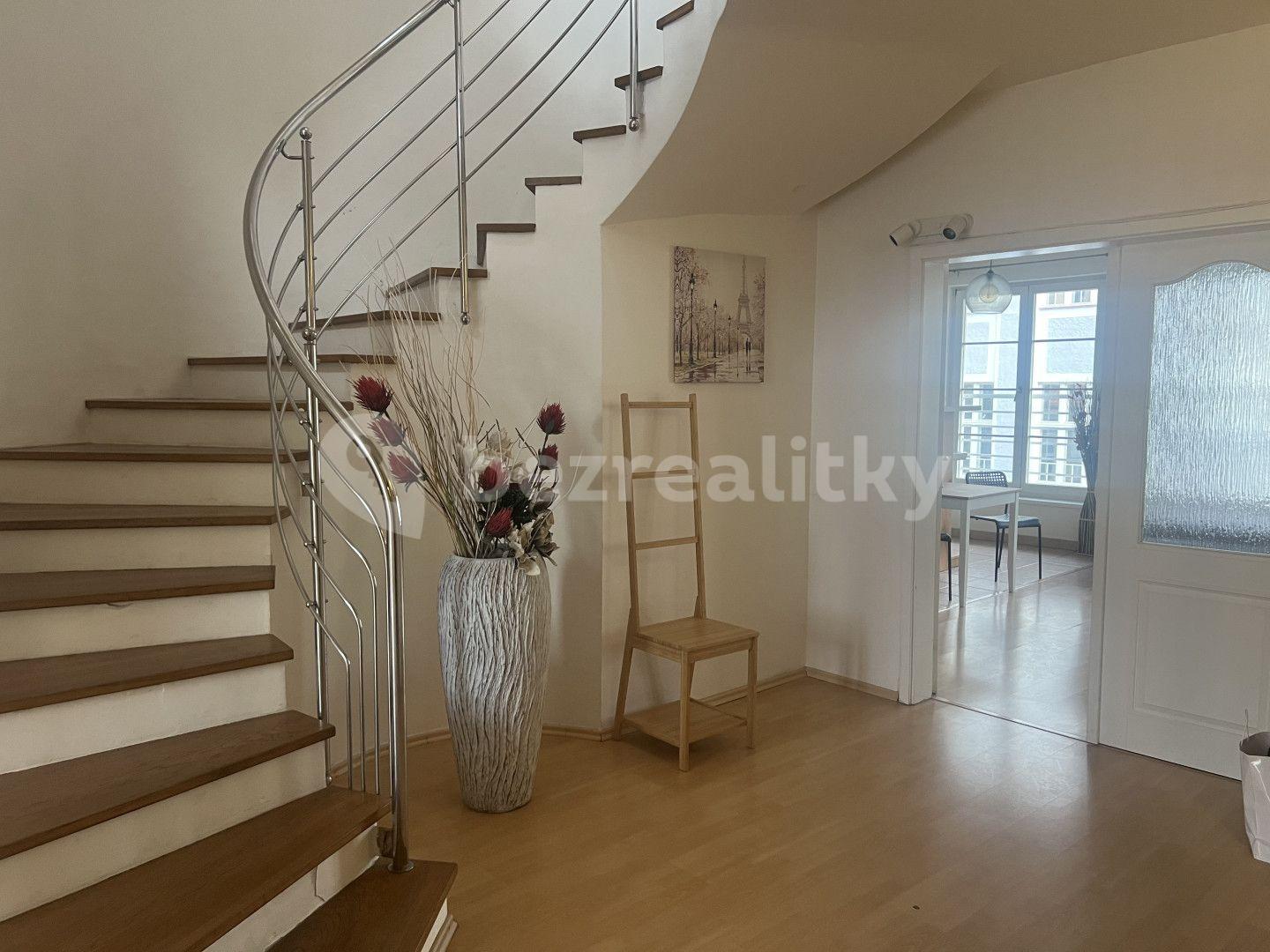 5 bedroom flat for sale, 215 m², Chelčického, Prague, Prague