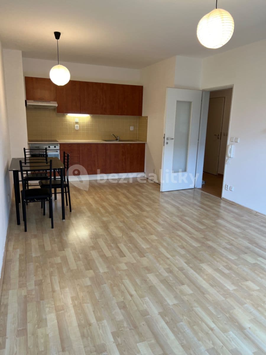 1 bedroom with open-plan kitchen flat to rent, 50 m², B. Němcové, Hostivice, Středočeský Region 1 bedroom with open-plan kitchen flat to rent, 50 m², B. Němcové, Hostivice, Středočeský Region