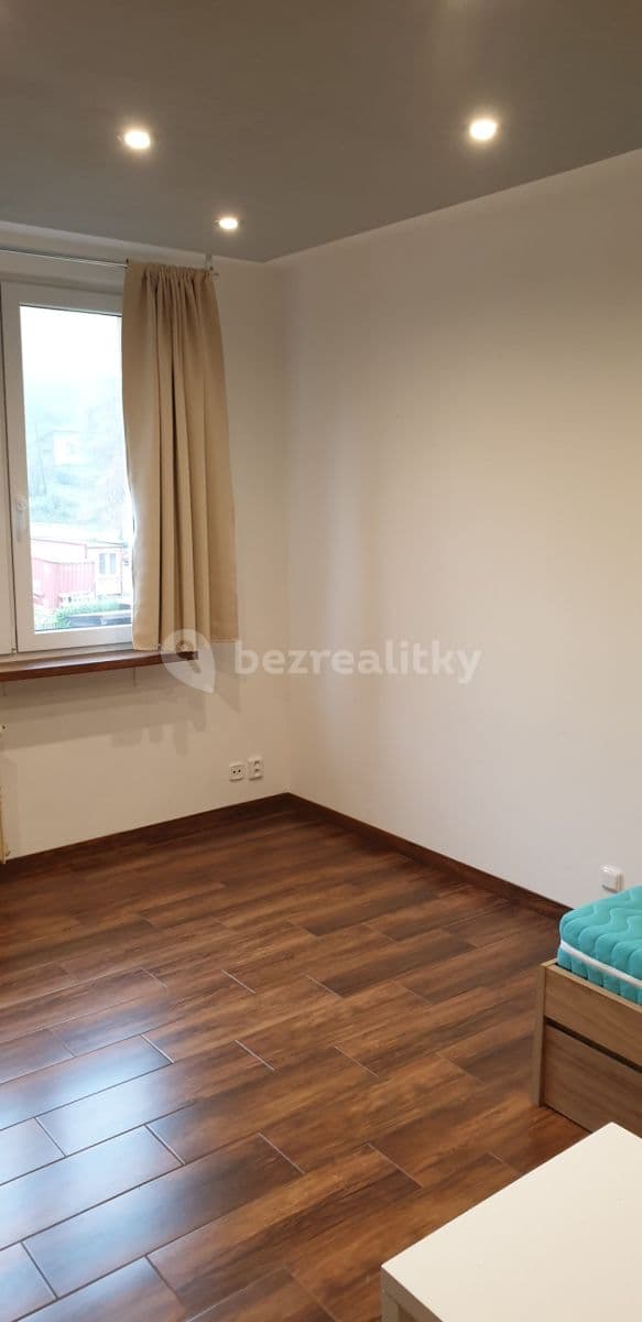 1 bedroom flat to rent, 37 m², Bratří Čapků, Ústí nad Labem, Ústecký Region 1 bedroom flat to rent, 37 m², Bratří Čapků, Ústí nad Labem, Ústecký Region