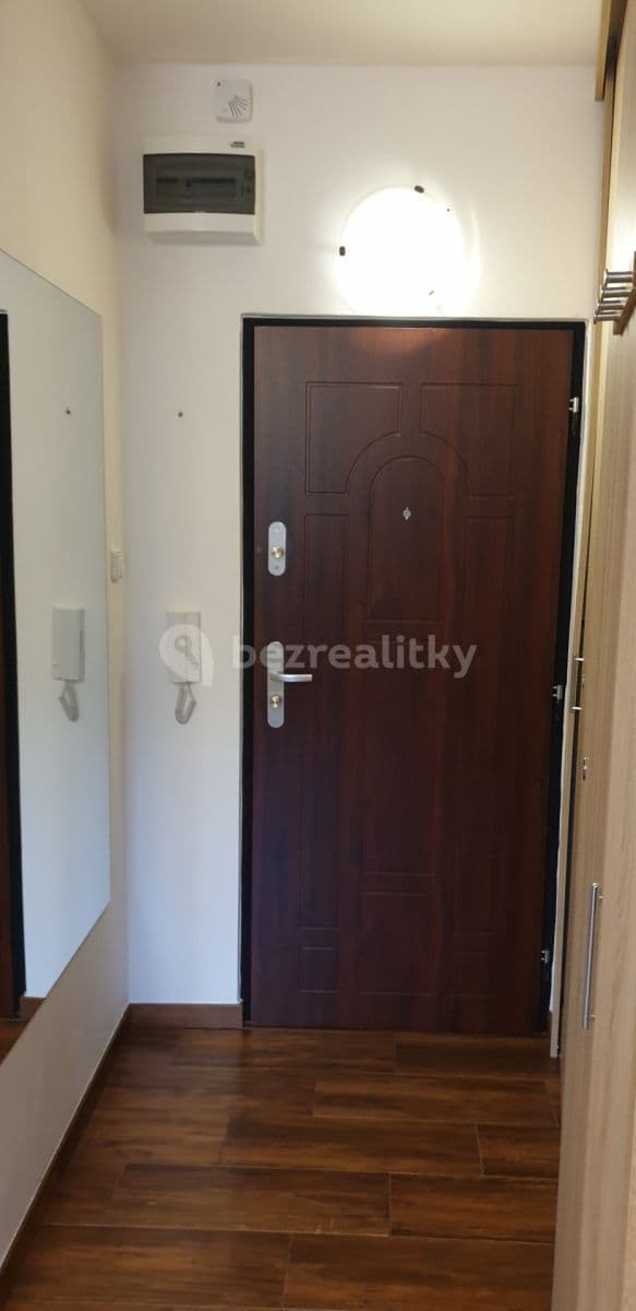 1 bedroom flat to rent, 37 m², Bratří Čapků, Ústí nad Labem, Ústecký Region 1 bedroom flat to rent, 37 m², Bratří Čapků, Ústí nad Labem, Ústecký Region