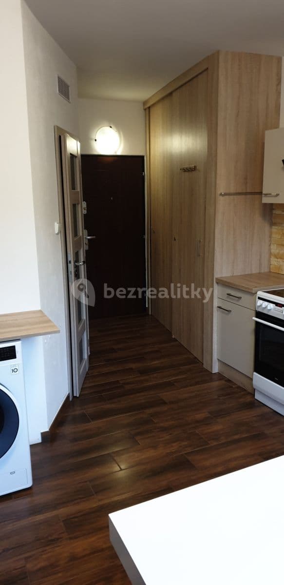 1 bedroom flat to rent, 37 m², Bratří Čapků, Ústí nad Labem, Ústecký Region 1 bedroom flat to rent, 37 m², Bratří Čapků, Ústí nad Labem, Ústecký Region