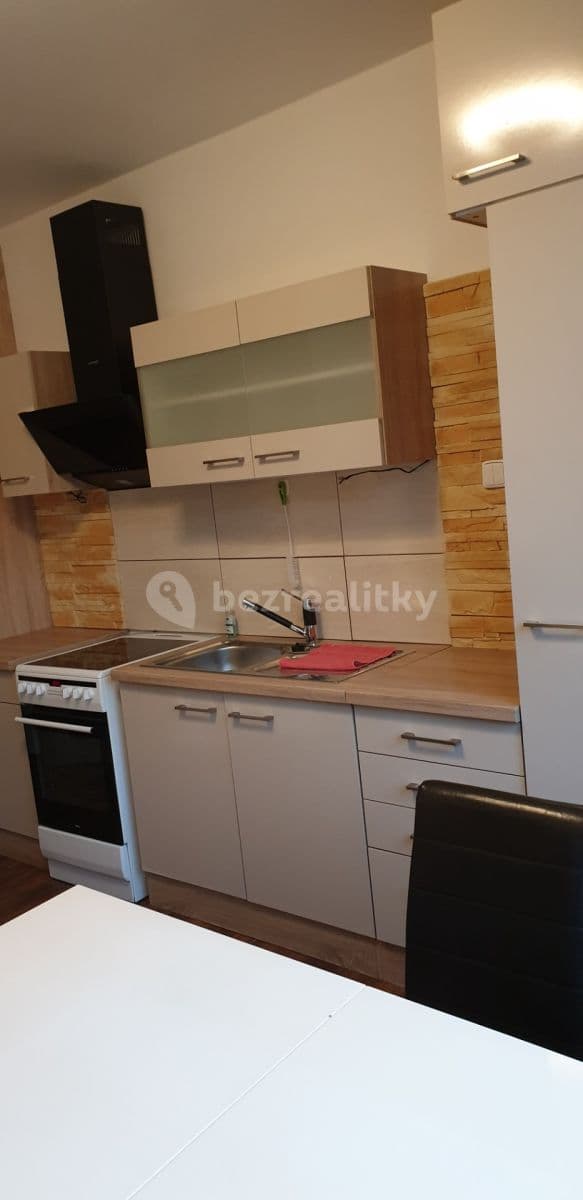 1 bedroom flat to rent, 37 m², Bratří Čapků, Ústí nad Labem, Ústecký Region 1 bedroom flat to rent, 37 m², Bratří Čapků, Ústí nad Labem, Ústecký Region