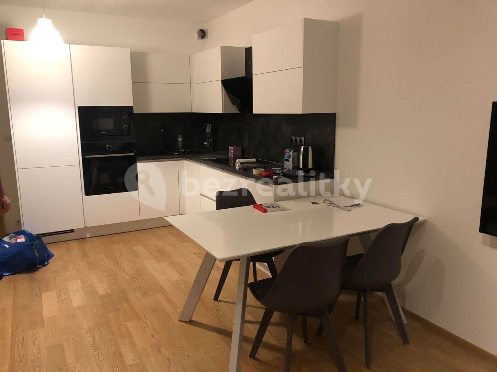 1 bedroom with open-plan kitchen flat to rent, 58 m², Matějkova, Prague, Prague 1 bedroom with open-plan kitchen flat to rent, 58 m², Matějkova, Prague, Prague