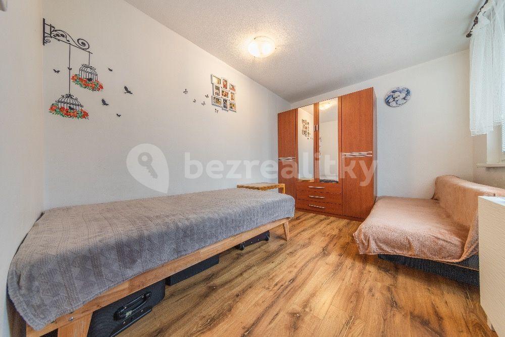 3 bedroom with open-plan kitchen flat for sale, 86 m², Brichtova, Prague, Prague