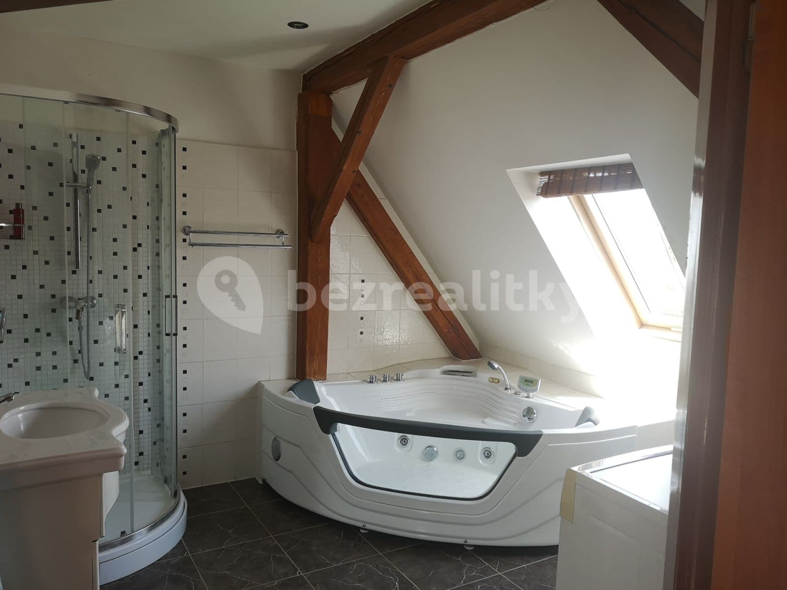 2 bedroom with open-plan kitchen flat to rent, 150 m², Samota, Olomouc, Olomoucký Region 2 bedroom with open-plan kitchen flat to rent, 150 m², Samota, Olomouc, Olomoucký Region