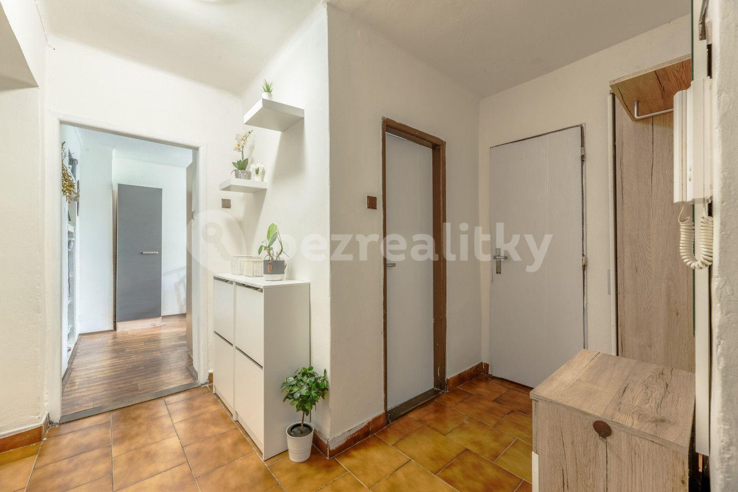 2 bedroom flat for sale, 56 m², Letecká, Milovice, Středočeský Region