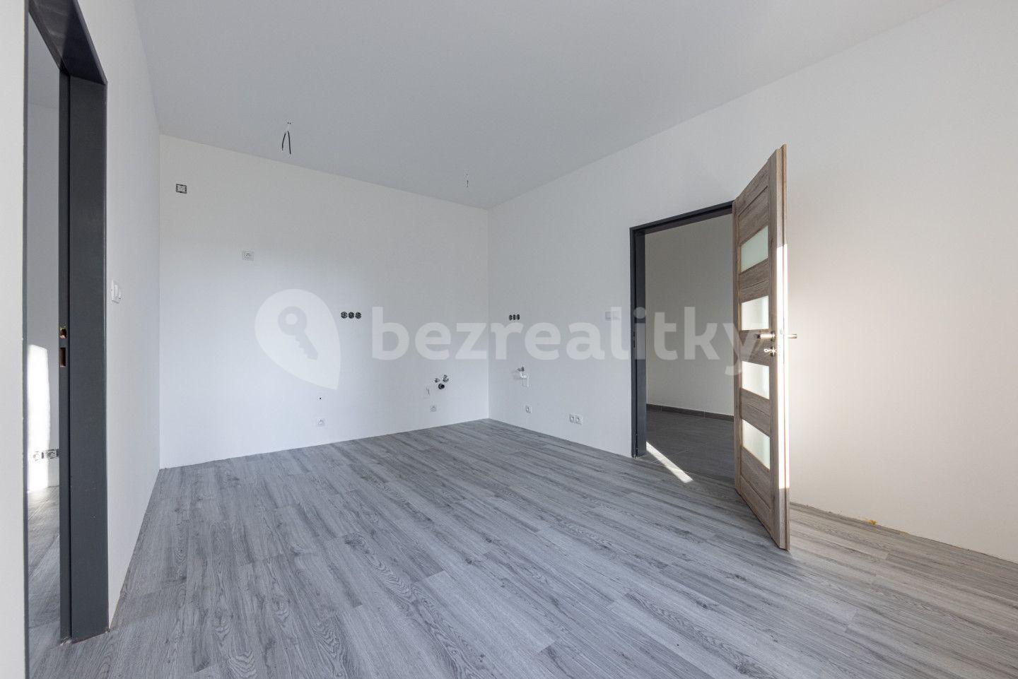 non-residential property for sale, 45 m², Břehnická, Cheb, Karlovarský Region
