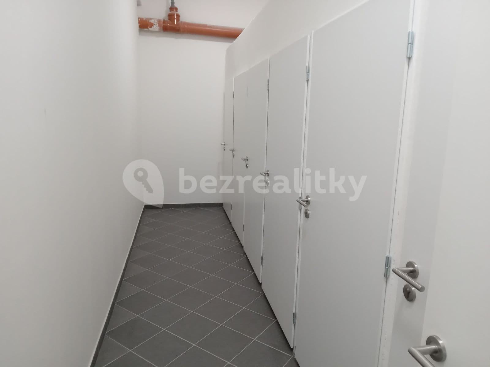 Studio flat to rent, 38 m², V Pitkovičkách, Prague, Prague Studio flat to rent, 38 m², V Pitkovičkách, Prague, Prague