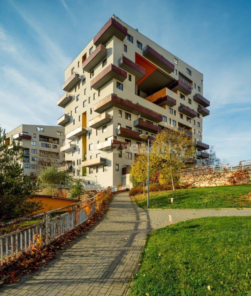 1 bedroom with open-plan kitchen flat to rent, 60 m², Na Slatince, Prague, Prague 1 bedroom with open-plan kitchen flat to rent, 60 m², Na Slatince, Prague, Prague