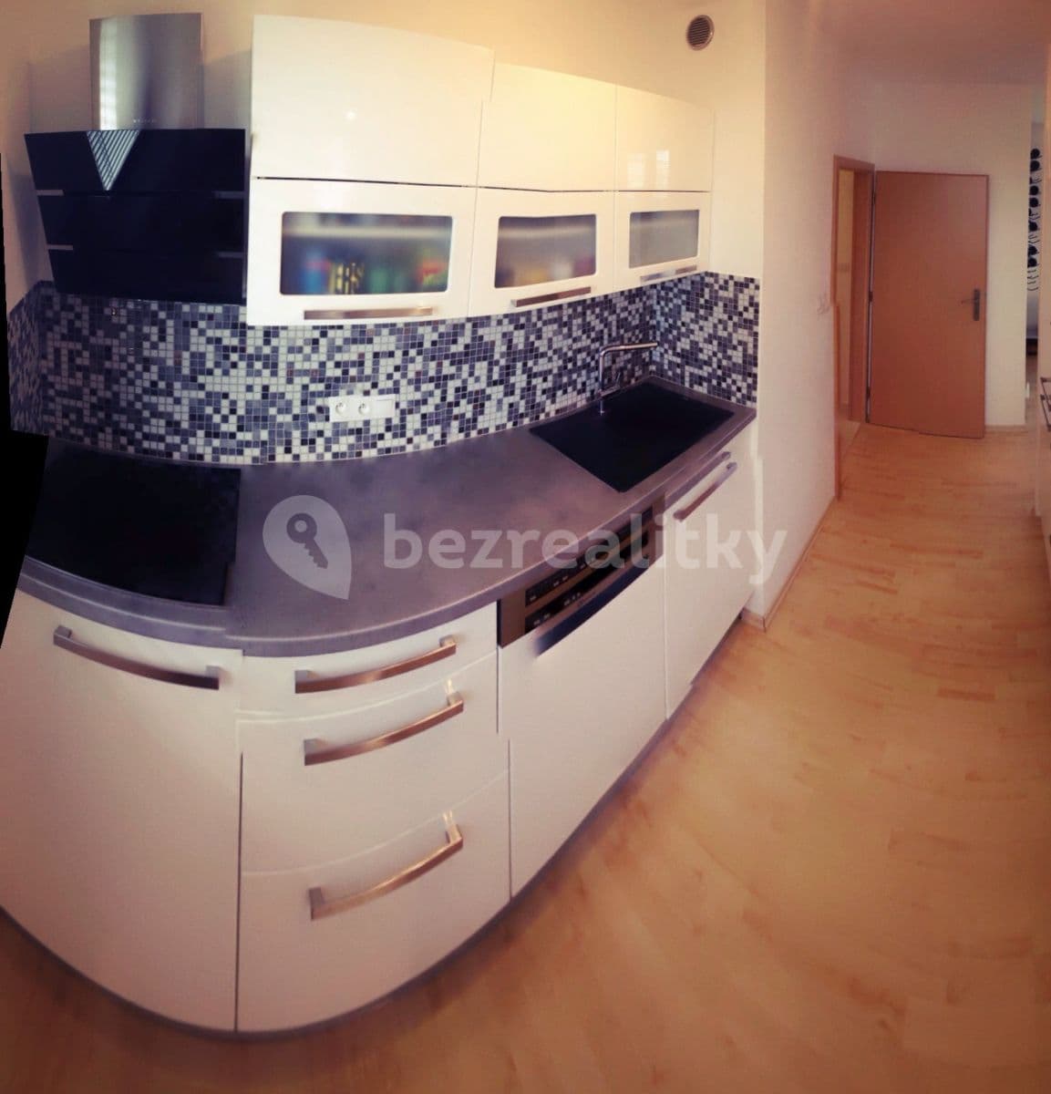1 bedroom with open-plan kitchen flat to rent, 60 m², Na Slatince, Prague, Prague 1 bedroom with open-plan kitchen flat to rent, 60 m², Na Slatince, Prague, Prague