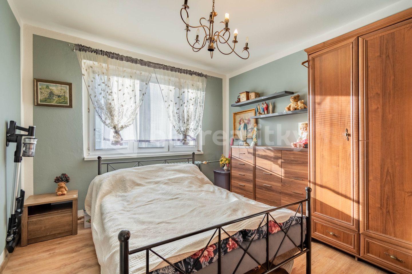 3 bedroom flat for sale, 76 m², Vitry, Kladno, Středočeský Region