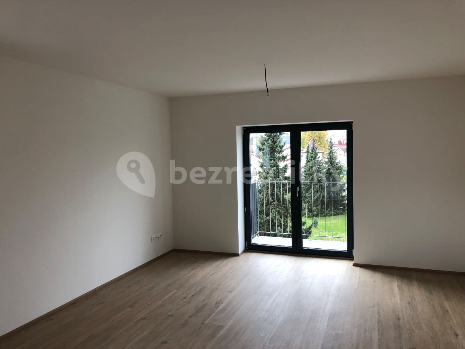 1 bedroom with open-plan kitchen flat to rent, 60 m², Čechova, Kladno, Středočeský Region 1 bedroom with open-plan kitchen flat to rent, 60 m², Čechova, Kladno, Středočeský Region
