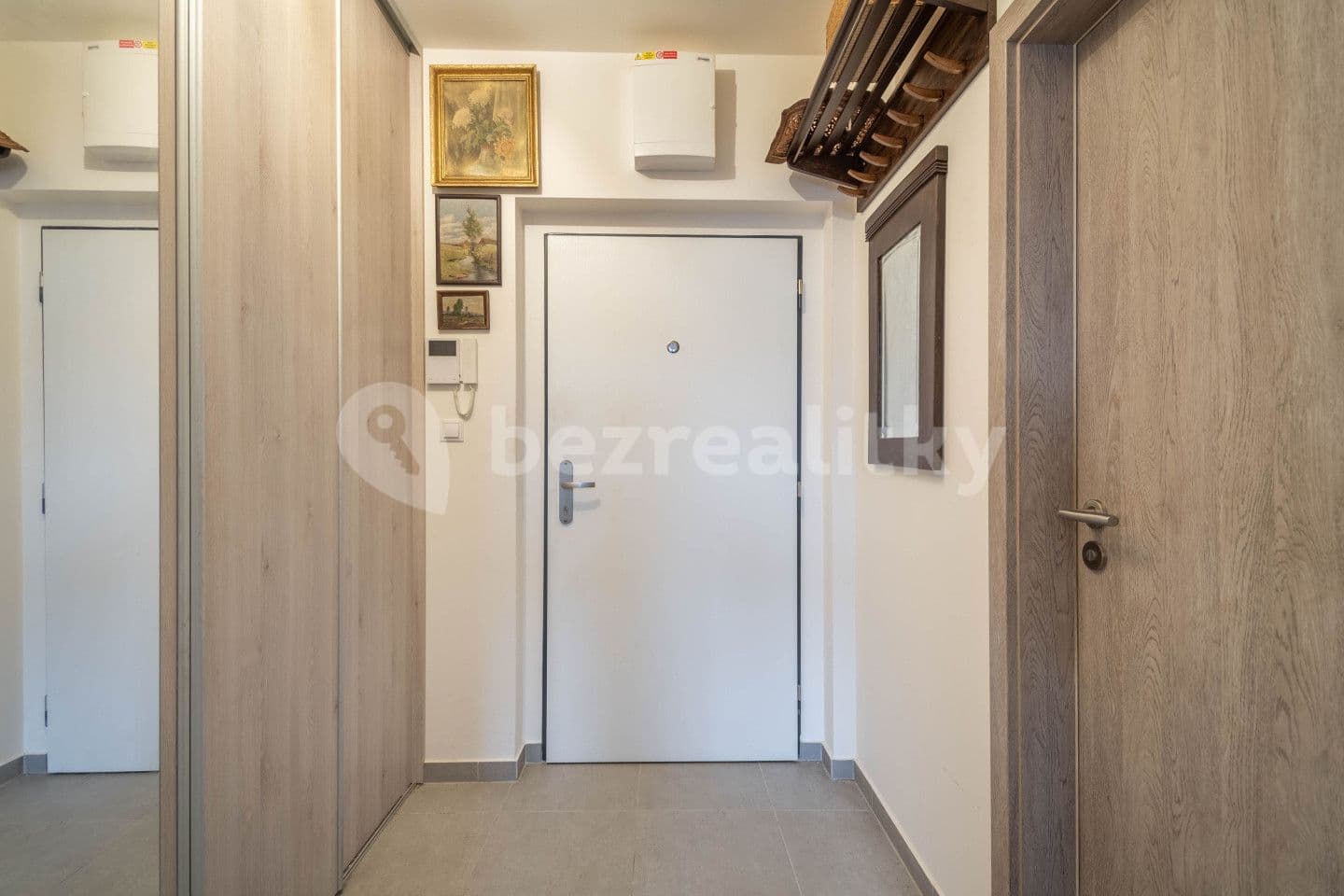 1 bedroom flat for sale, 49 m², Velvarská, Horoměřice, Středočeský Region