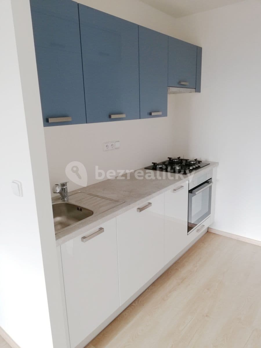 1 bedroom with open-plan kitchen flat to rent, 42 m², Konstantinova, Prague, Prague 1 bedroom with open-plan kitchen flat to rent, 42 m², Konstantinova, Prague, Prague