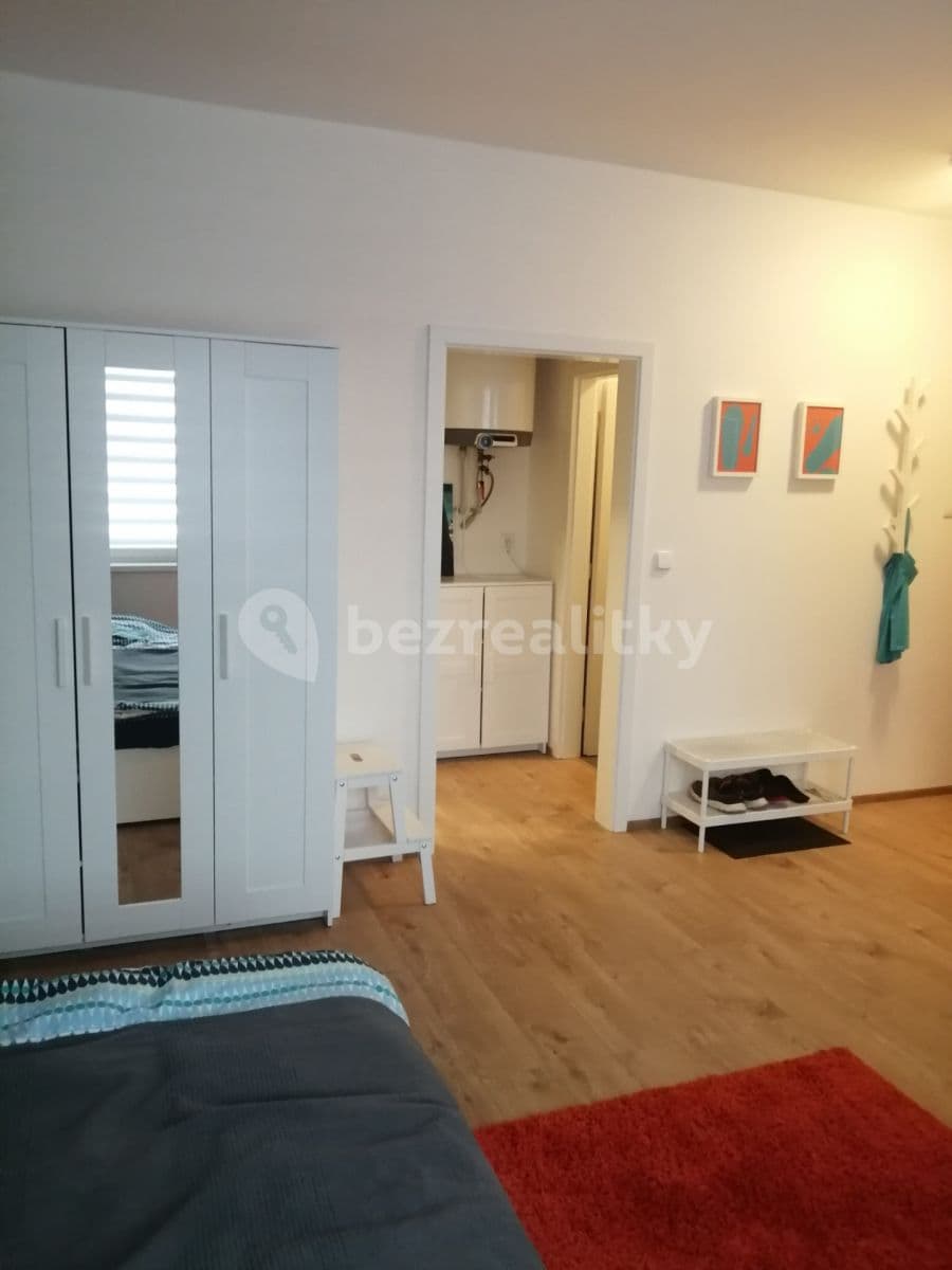 Studio flat to rent, 32 m², Lipanská, Říčany, Středočeský Region Studio flat to rent, 32 m², Lipanská, Říčany, Středočeský Region
