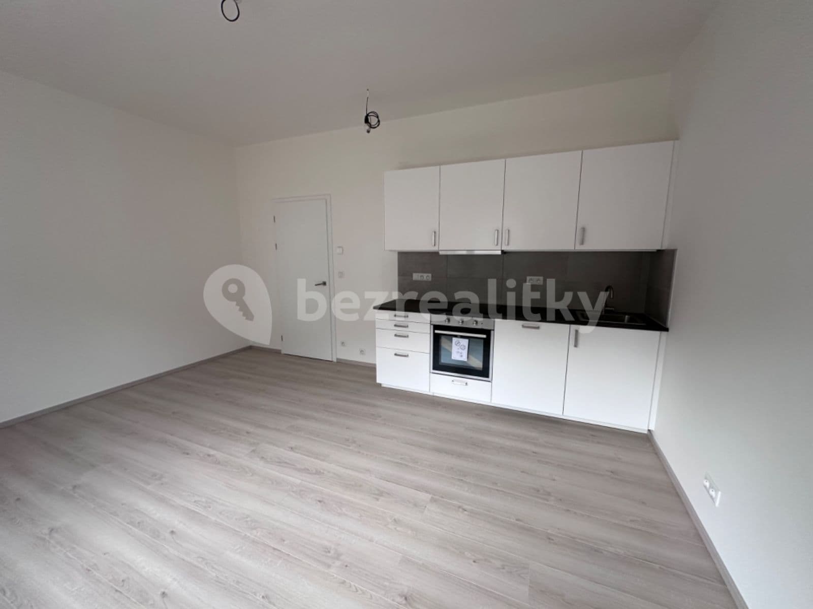 1 bedroom with open-plan kitchen flat to rent, 52 m², Prosecká, Prague, Prague 1 bedroom with open-plan kitchen flat to rent, 52 m², Prosecká, Prague, Prague