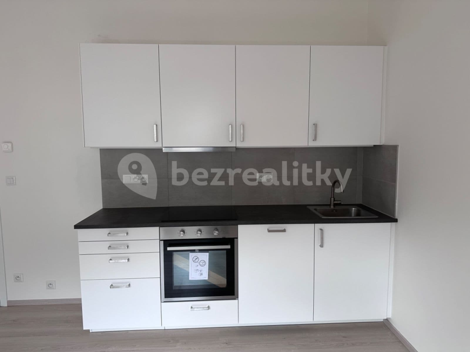 1 bedroom with open-plan kitchen flat to rent, 52 m², Prosecká, Prague, Prague 1 bedroom with open-plan kitchen flat to rent, 52 m², Prosecká, Prague, Prague
