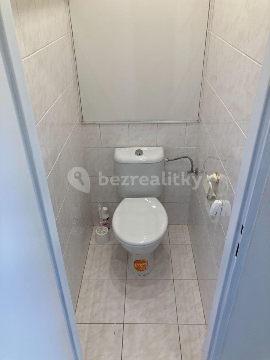 Studio flat to rent, 36 m², Ouholická, Prague, Prague Studio flat to rent, 36 m², Ouholická, Prague, Prague