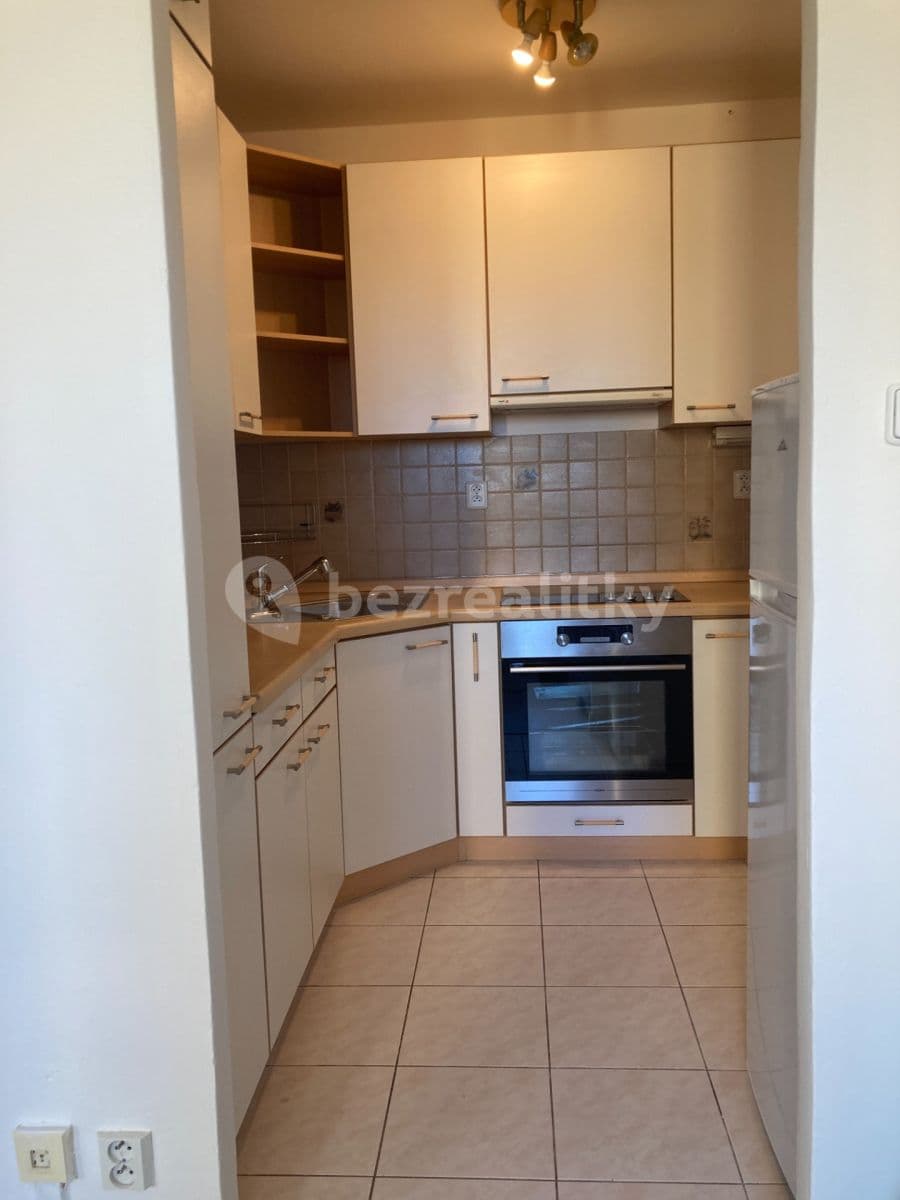 Studio flat to rent, 36 m², Ouholická, Prague, Prague Studio flat to rent, 36 m², Ouholická, Prague, Prague