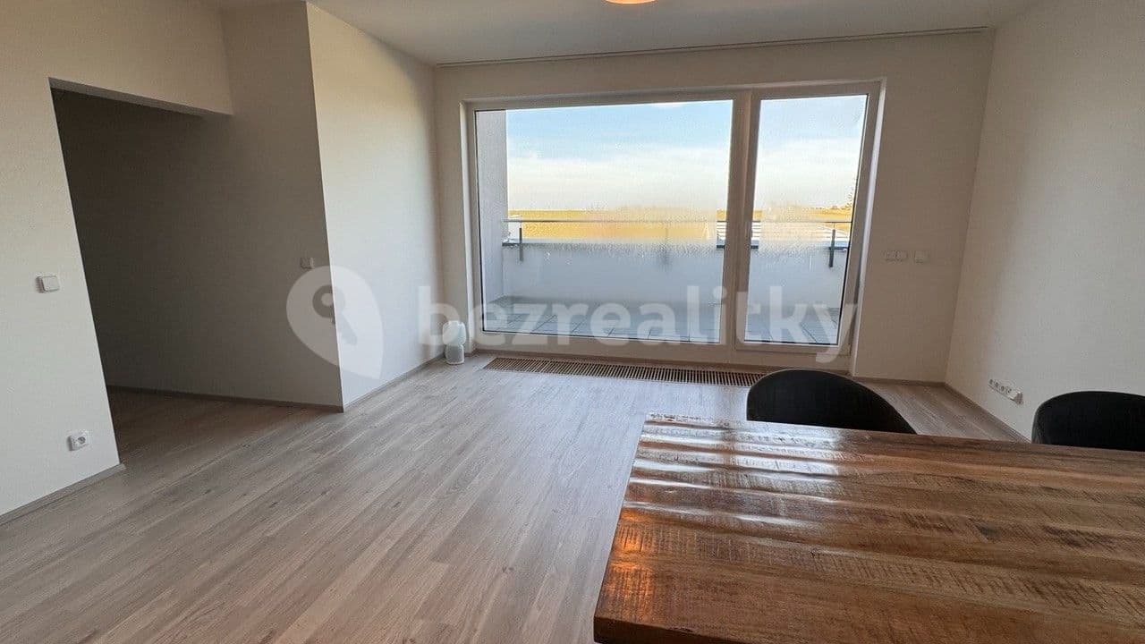 2 bedroom with open-plan kitchen flat to rent, 90 m², Oldřichovská, Prague, Prague 2 bedroom with open-plan kitchen flat to rent, 90 m², Oldřichovská, Prague, Prague