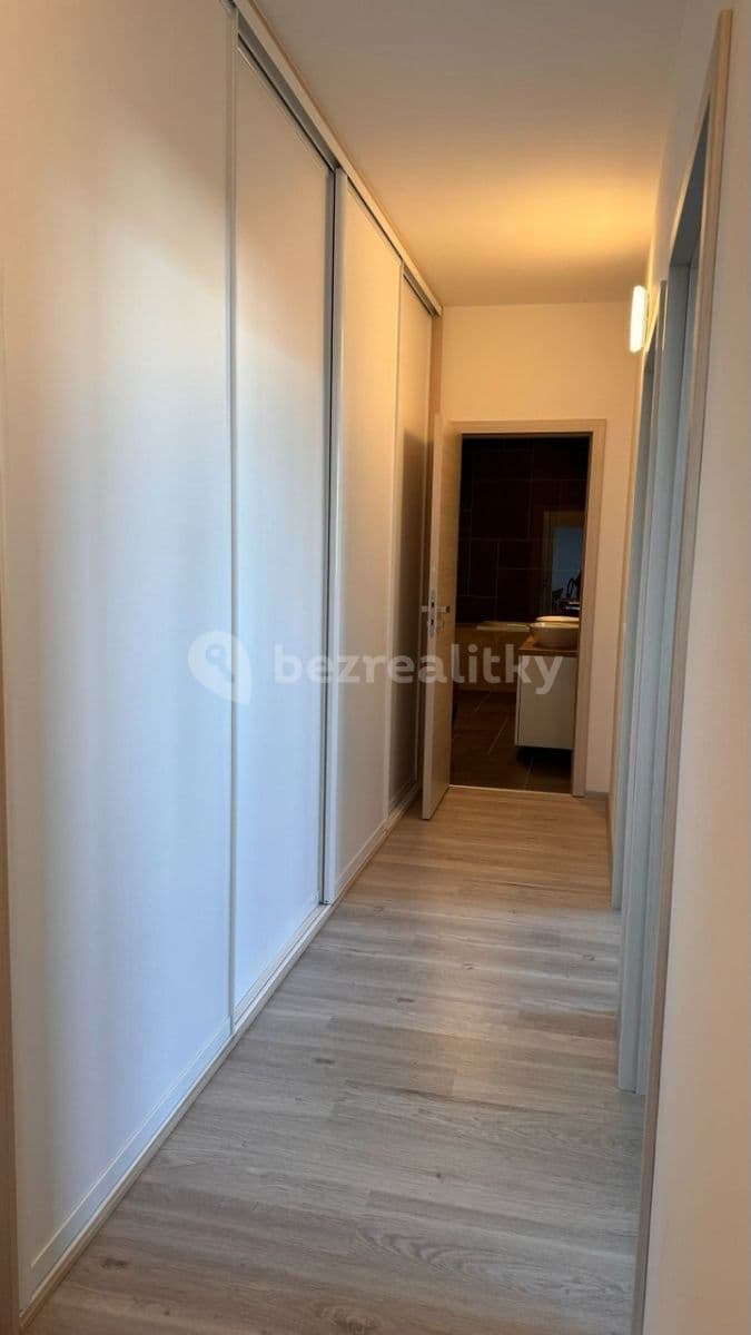 2 bedroom with open-plan kitchen flat to rent, 90 m², Oldřichovská, Prague, Prague 2 bedroom with open-plan kitchen flat to rent, 90 m², Oldřichovská, Prague, Prague