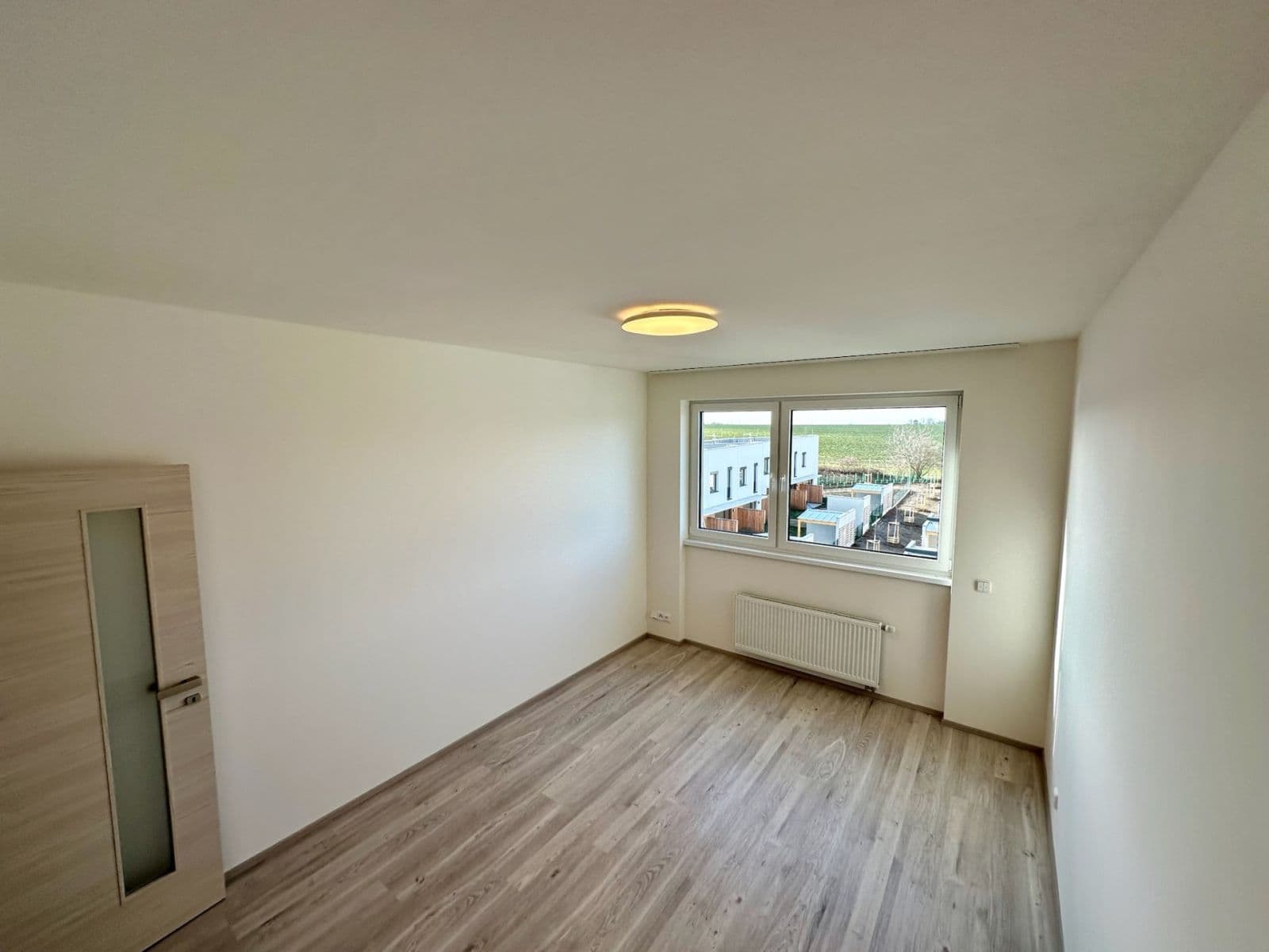 2 bedroom with open-plan kitchen flat to rent, 90 m², Oldřichovská, Prague, Prague 2 bedroom with open-plan kitchen flat to rent, 90 m², Oldřichovská, Prague, Prague