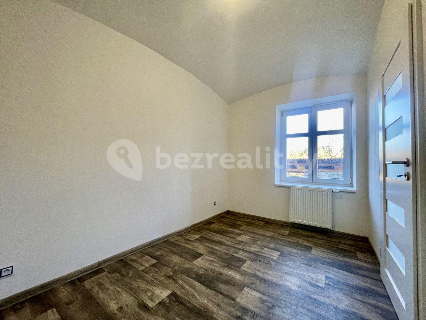 2 bedroom with open-plan kitchen flat for sale, 60 m², Dolní Hořice, Jihočeský Region