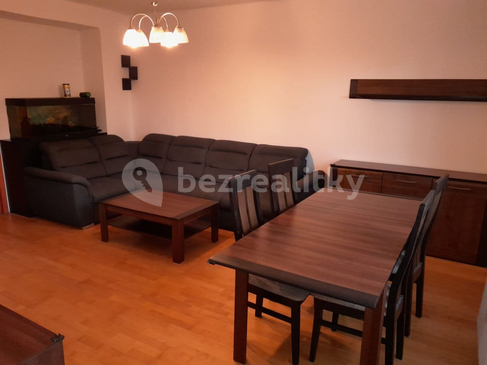 3 bedroom with open-plan kitchen flat to rent, 88 m², Osadní, Prague, Prague 3 bedroom with open-plan kitchen flat to rent, 88 m², Osadní, Prague, Prague