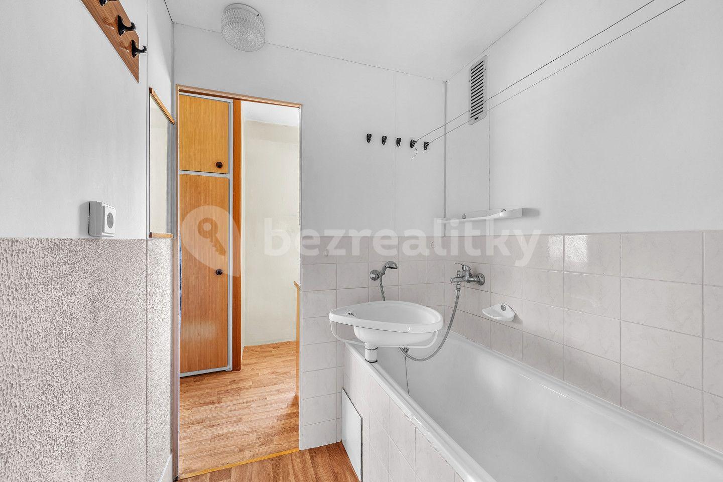 3 bedroom flat for sale, 55 m², Varšavská, Pardubice, Pardubický Region