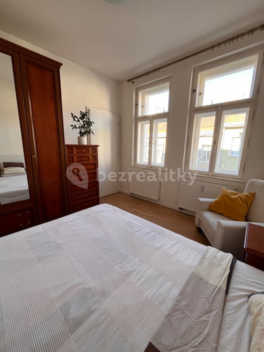 1 bedroom with open-plan kitchen flat to rent, 40 m², Bořivojova, Prague, Prague 1 bedroom with open-plan kitchen flat to rent, 40 m², Bořivojova, Prague, Prague
