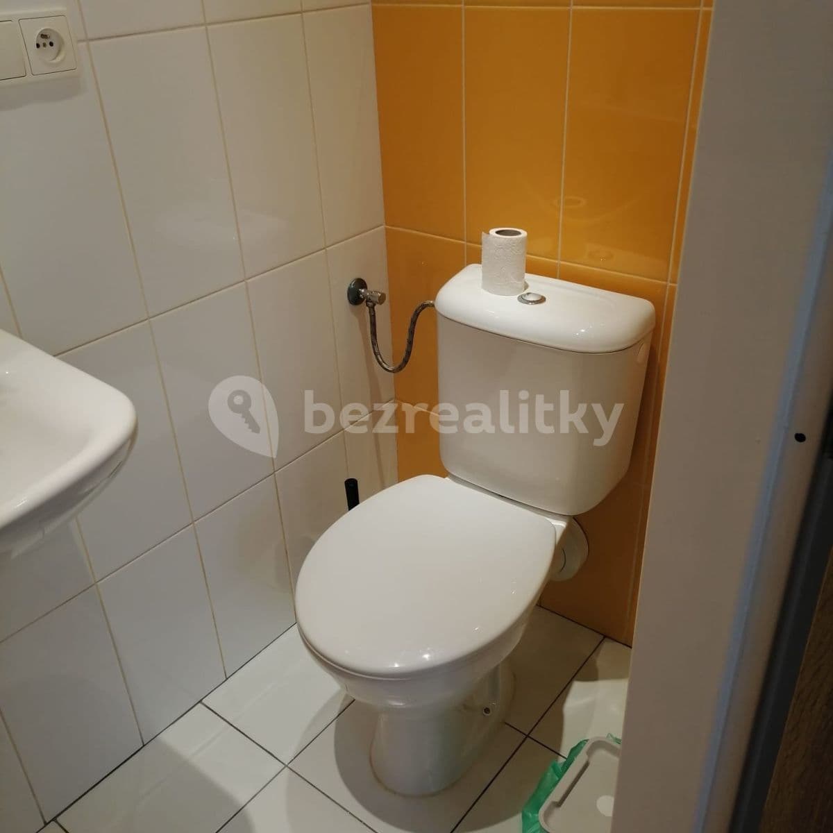 Small studio flat to rent, 30 m², Víta Nejedlého, Prague, Prague Small studio flat to rent, 30 m², Víta Nejedlého, Prague, Prague