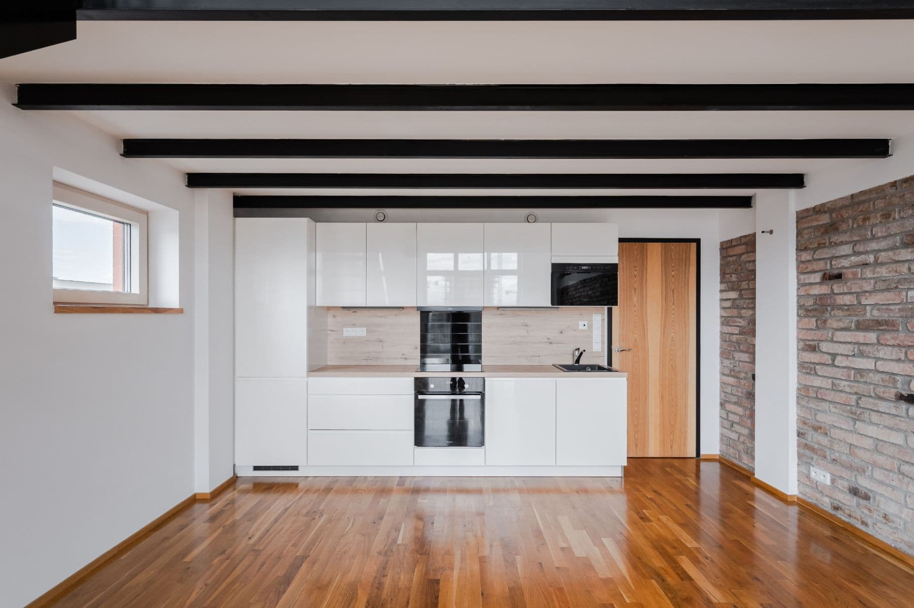 2 bedroom with open-plan kitchen flat to rent, 94 m², Ambrožova, Prague, Prague 2 bedroom with open-plan kitchen flat to rent, 94 m², Ambrožova, Prague, Prague