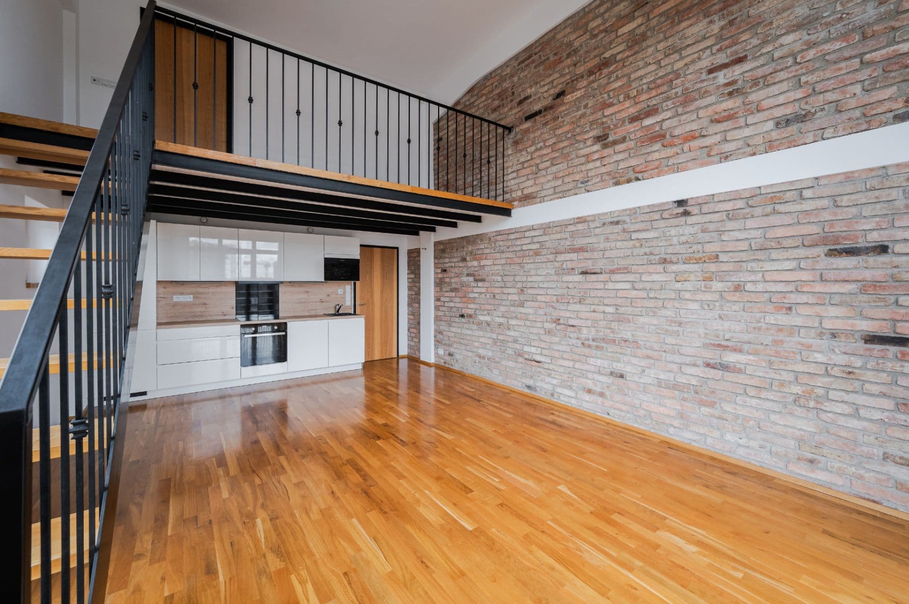 2 bedroom with open-plan kitchen flat to rent, 94 m², Ambrožova, Prague, Prague 2 bedroom with open-plan kitchen flat to rent, 94 m², Ambrožova, Prague, Prague