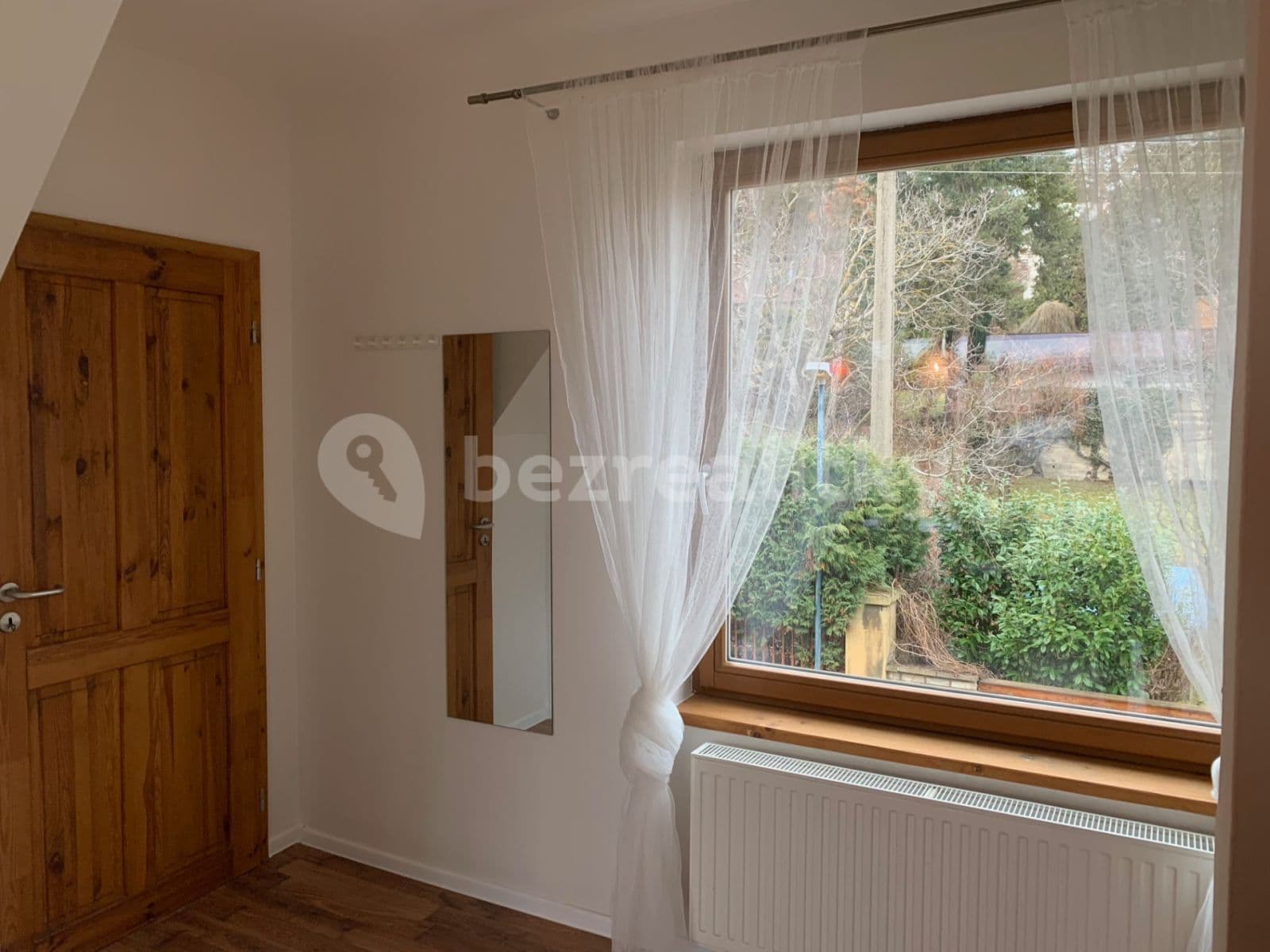 3 bedroom with open-plan kitchen flat to rent, 75 m², Poštovní, Černošice, Středočeský Region 3 bedroom with open-plan kitchen flat to rent, 75 m², Poštovní, Černošice, Středočeský Region