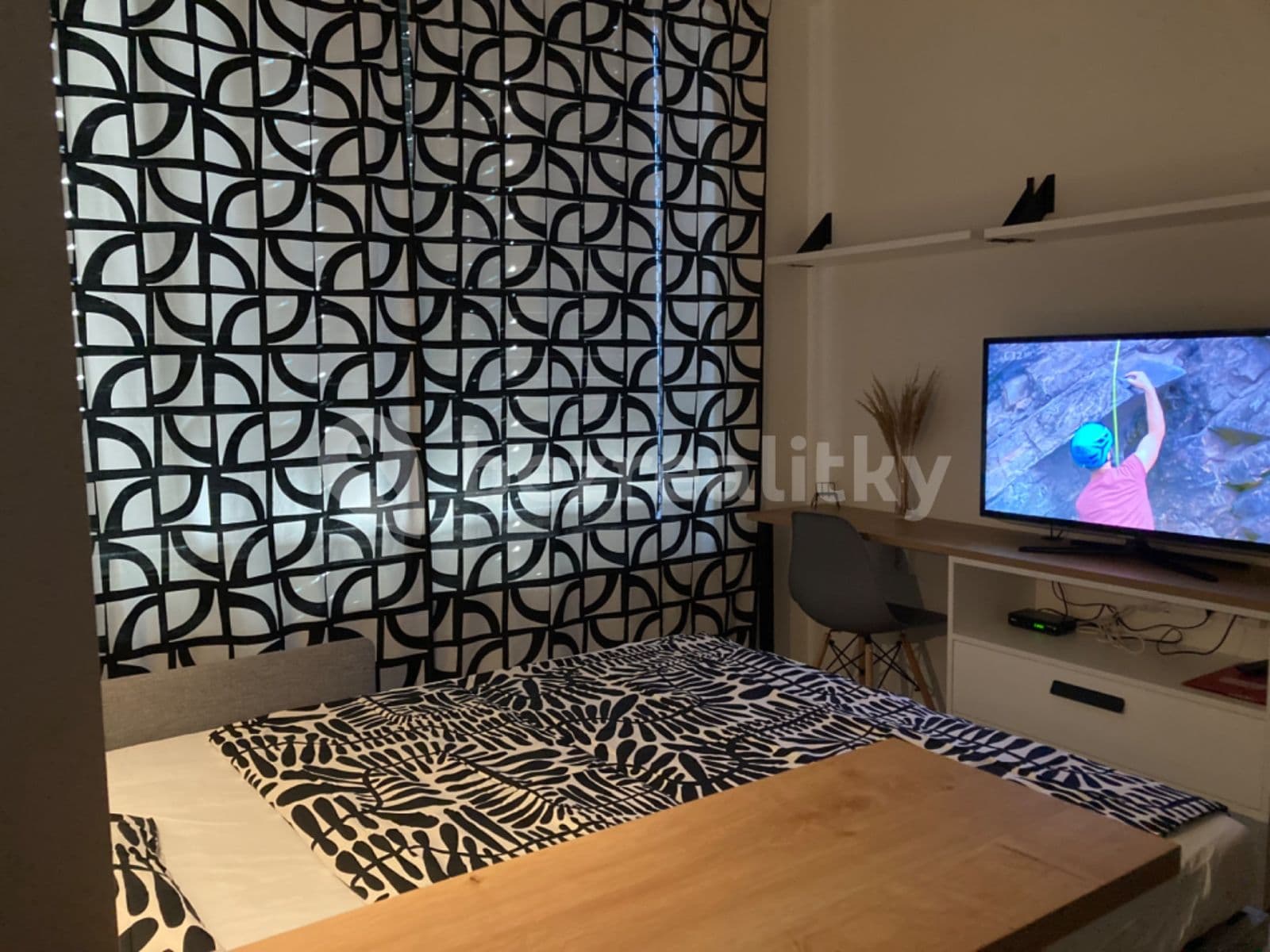 Studio flat to rent, 20 m², Plzeňská, Prague, Prague Studio flat to rent, 20 m², Plzeňská, Prague, Prague