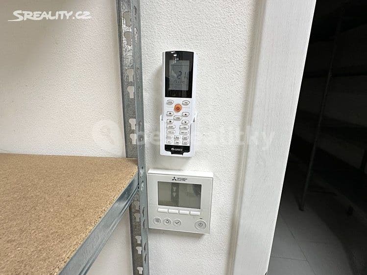 non-residential property to rent, 77 m², Horní náměstí, Divišov, Středočeský Region non-residential property to rent, 77 m², Horní náměstí, Divišov, Středočeský Region