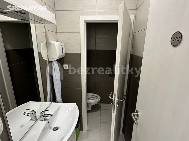 non-residential property to rent, 77 m², Horní náměstí, Divišov, Středočeský Region non-residential property to rent, 77 m², Horní náměstí, Divišov, Středočeský Region