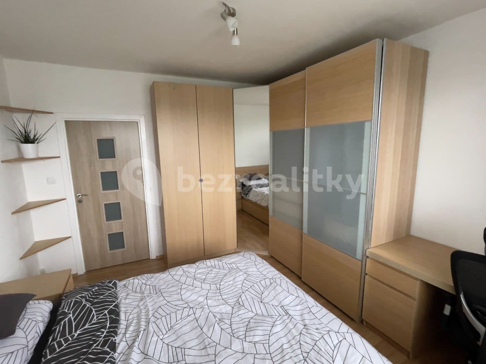 1 bedroom with open-plan kitchen flat to rent, 40 m², Štúrova, Prague, Prague 1 bedroom with open-plan kitchen flat to rent, 40 m², Štúrova, Prague, Prague