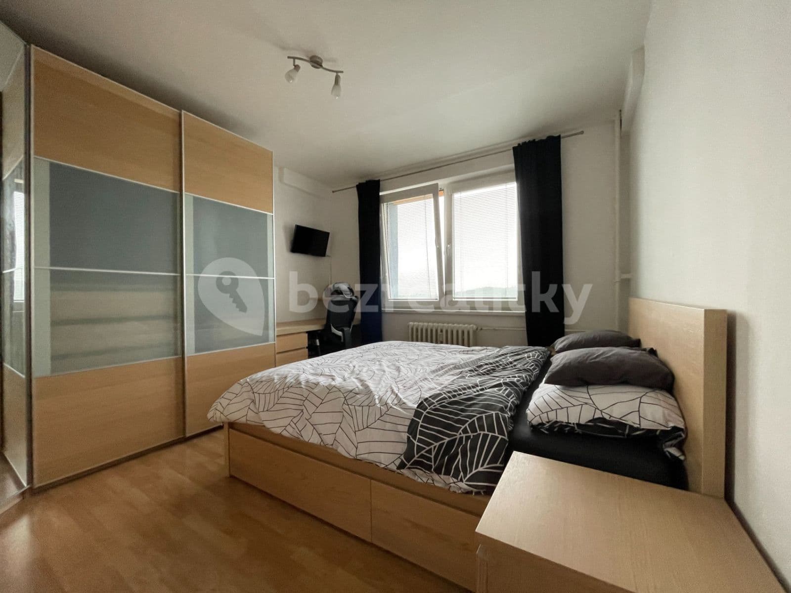 1 bedroom with open-plan kitchen flat to rent, 40 m², Štúrova, Prague, Prague 1 bedroom with open-plan kitchen flat to rent, 40 m², Štúrova, Prague, Prague