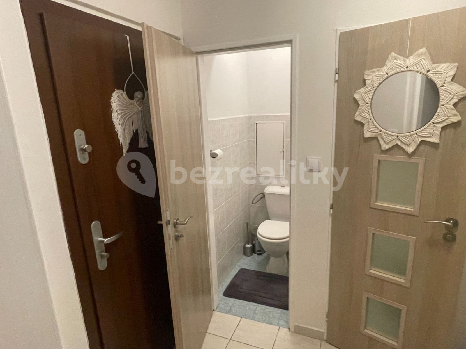 1 bedroom with open-plan kitchen flat to rent, 40 m², Štúrova, Prague, Prague 1 bedroom with open-plan kitchen flat to rent, 40 m², Štúrova, Prague, Prague