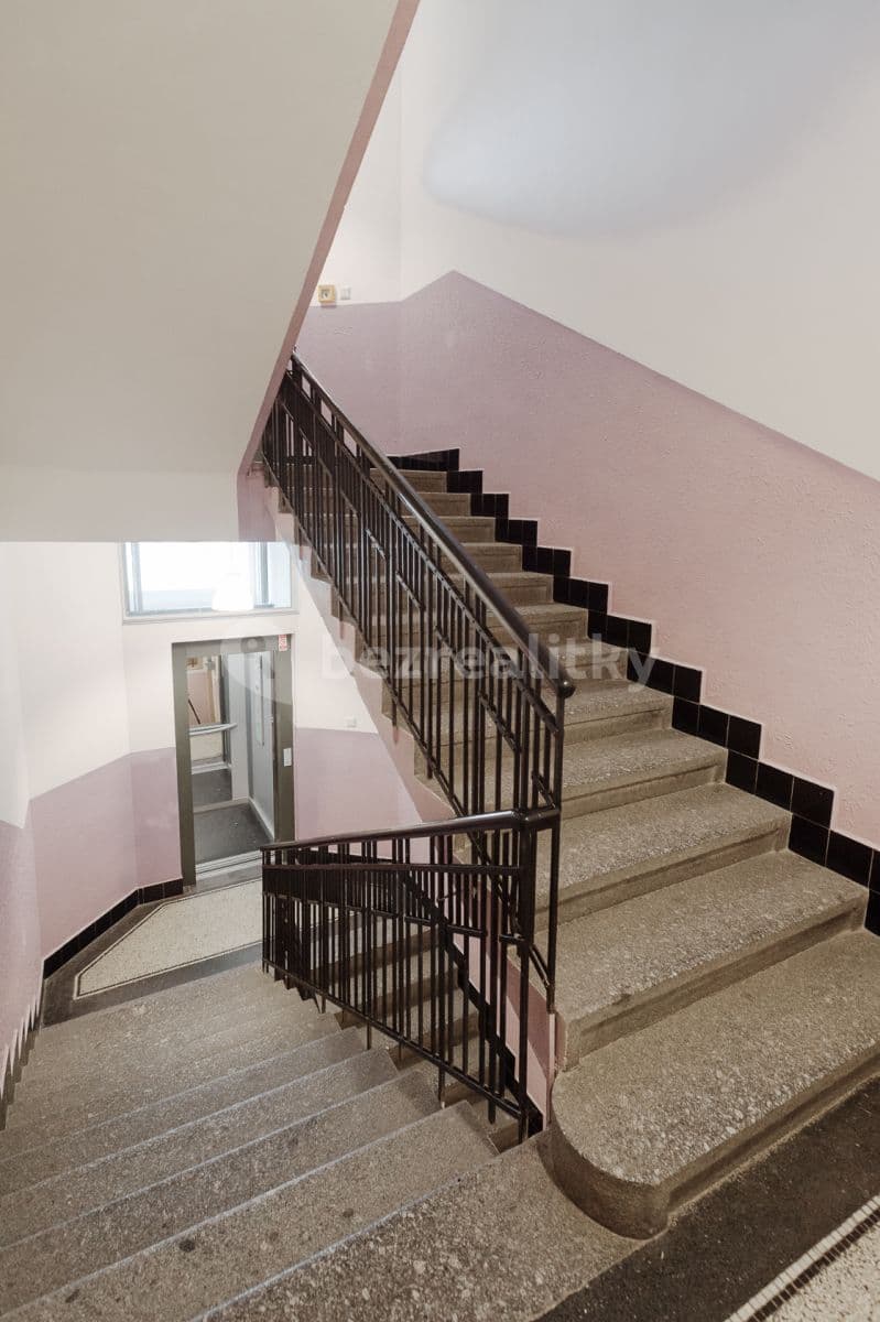 1 bedroom with open-plan kitchen flat to rent, 39 m², Na Dolinách, Prague, Prague 1 bedroom with open-plan kitchen flat to rent, 39 m², Na Dolinách, Prague, Prague