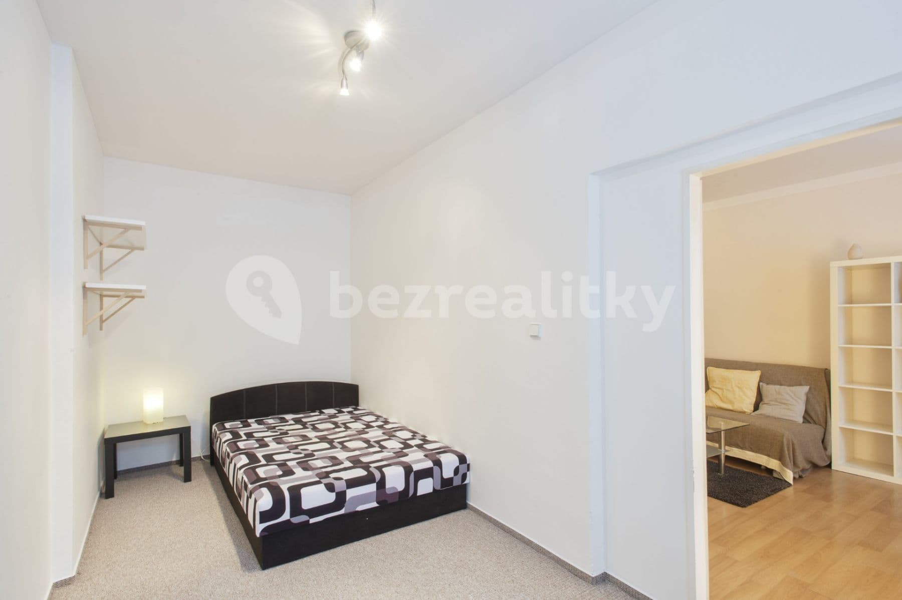 1 bedroom with open-plan kitchen flat to rent, 39 m², Na Dolinách, Prague, Prague 1 bedroom with open-plan kitchen flat to rent, 39 m², Na Dolinách, Prague, Prague