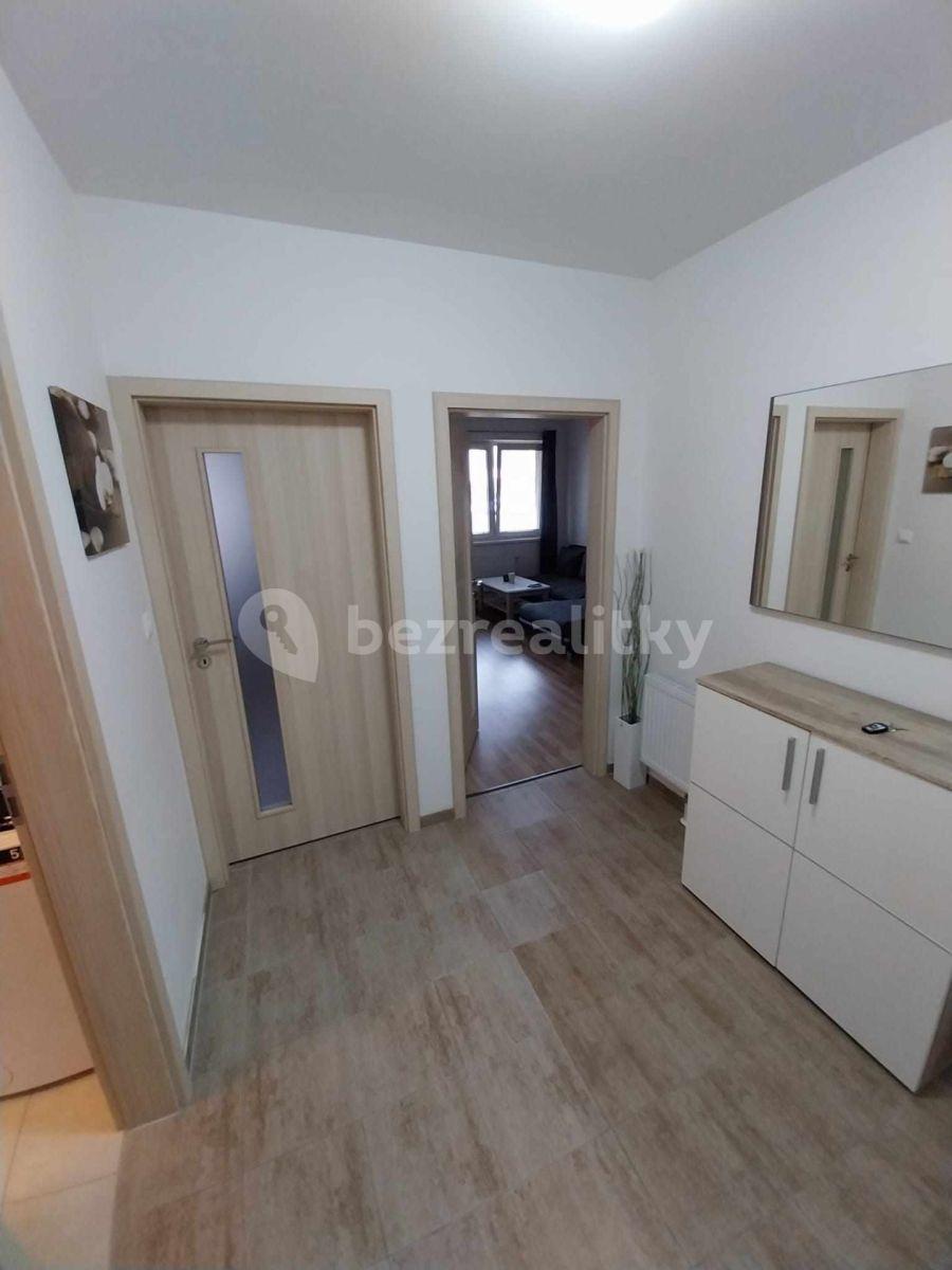 1 bedroom with open-plan kitchen flat to rent, 50 m², Edvarda Beneše, Olomouc, Olomoucký Region