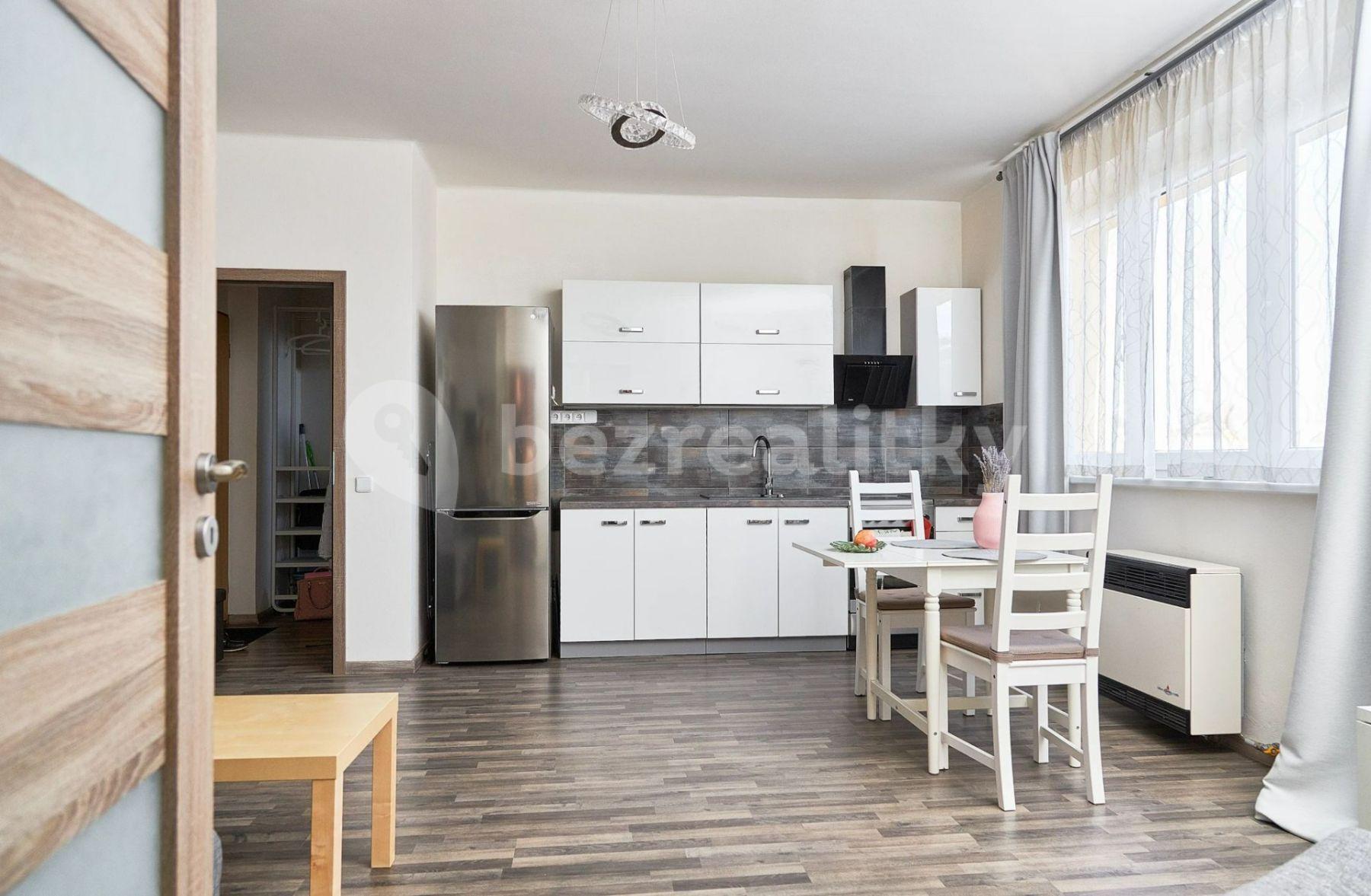1 bedroom with open-plan kitchen flat for sale, 42 m², Nad Kajetánkou, Prague, Prague