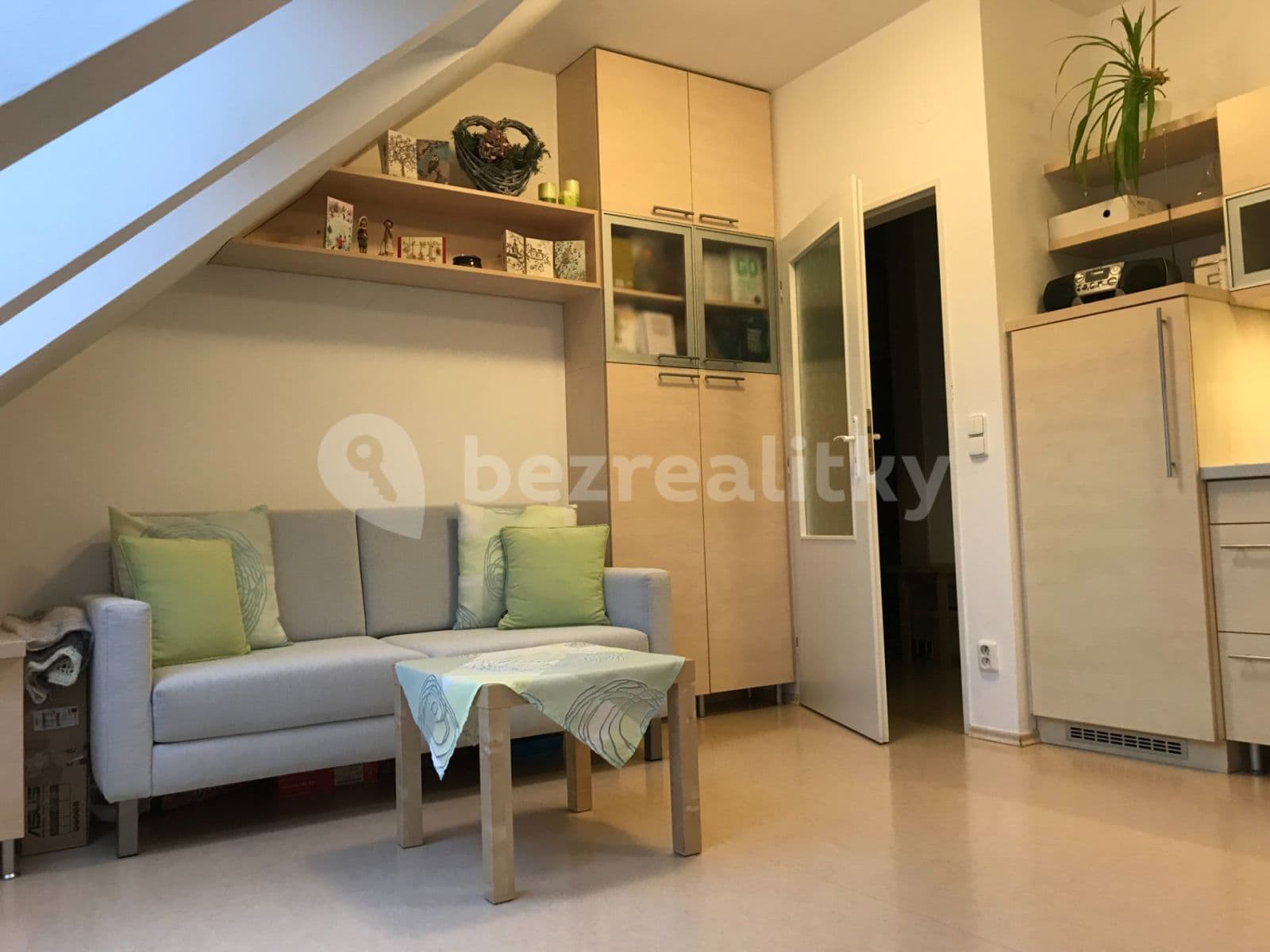 1 bedroom with open-plan kitchen flat to rent, 46 m², Otiskova, Brno, Jihomoravský Region 1 bedroom with open-plan kitchen flat to rent, 46 m², Otiskova, Brno, Jihomoravský Region